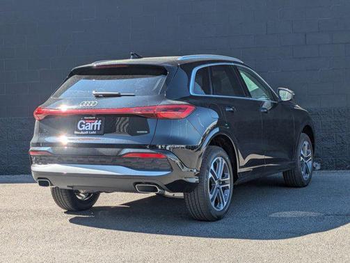 2025 Audi Q5 Premium