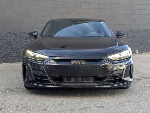 2024 Audi e-tron GT Premium Plus quattro