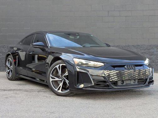 2024 Audi e-tron GT Premium Plus quattro