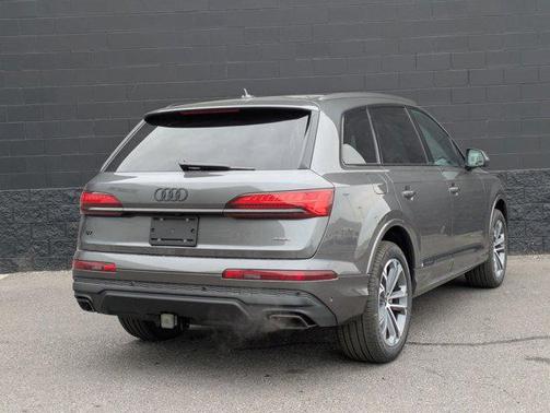 2026 Audi Q7 55 Premium