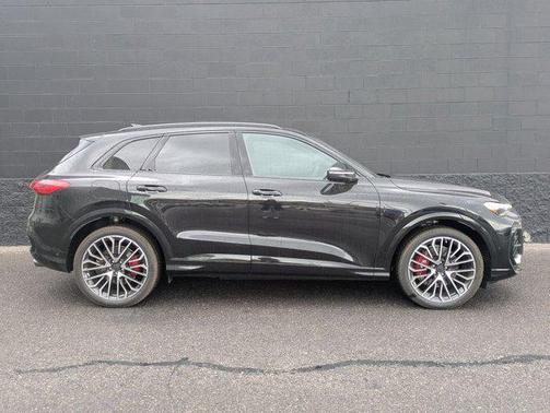 Mythos Black Metallic 2026 Audi SQ5 3.0T Premium Plus
