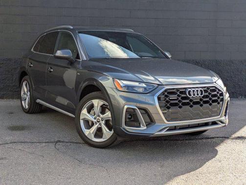 2023 Audi Q5 45 S line Premium Plus