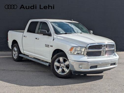 Bright White Clearcoat 2017 RAM 1500 Big Horn