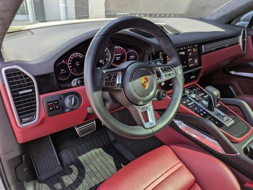 2021 Porsche Cayenne Turbo