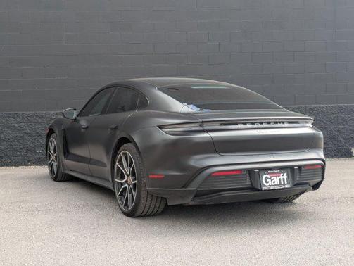 2024 Porsche Taycan 4S