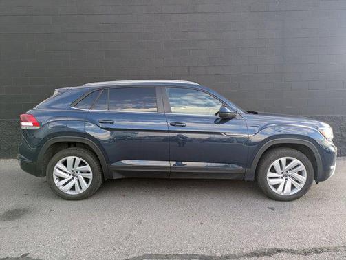 2021 Volkswagen Atlas Cross Sport 2.0T SE w/Technology 4MOTION