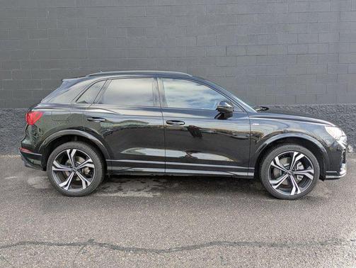 2023 Audi Q3 45 S line Premium Plus