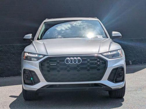 2023 Audi Q5 45 S line Prestige