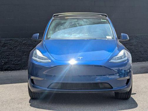 2021 Tesla Model Y Long Range Dual Motor All-Wheel Drive