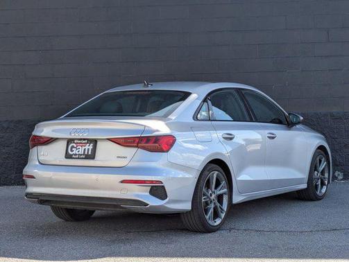 Florett Silver Metallic 2024 Audi A3 Premium