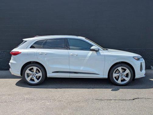 2025 Audi Q5 Prestige