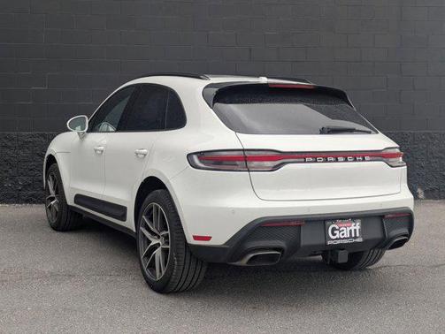2024 Porsche Macan Base
