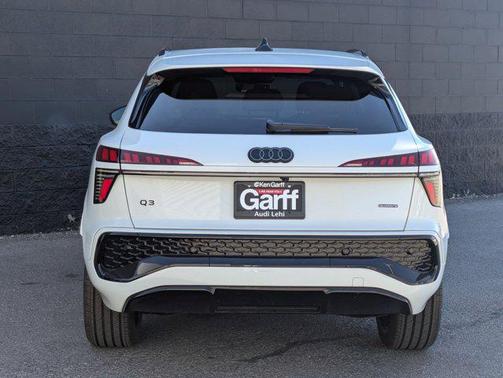 Glacier White Metallic 2026 Audi Q3 S line