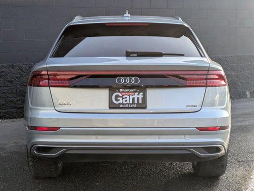 2023 Audi Q8 55 Premium