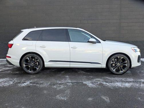 2026 Audi Q7 55 Premium Plus