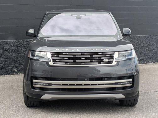 2023 Land Rover Range Rover P530 SE
