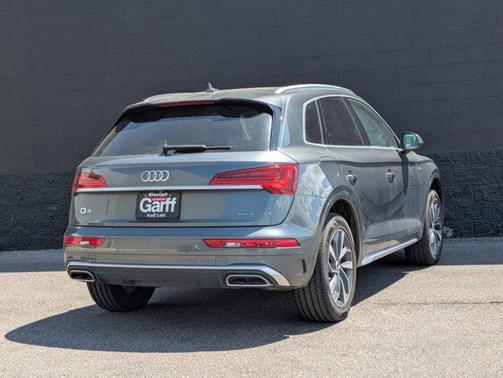 2022 Audi Q5 45 S line Premium Plus
