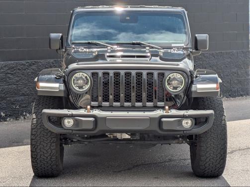 Black Clearcoat 2023 Jeep Wrangler Rubicon 392