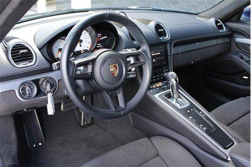 2022 Porsche 718 Cayman GT4