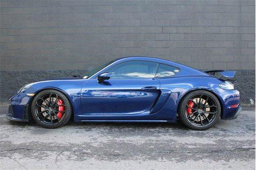 2022 Porsche 718 Cayman GT4