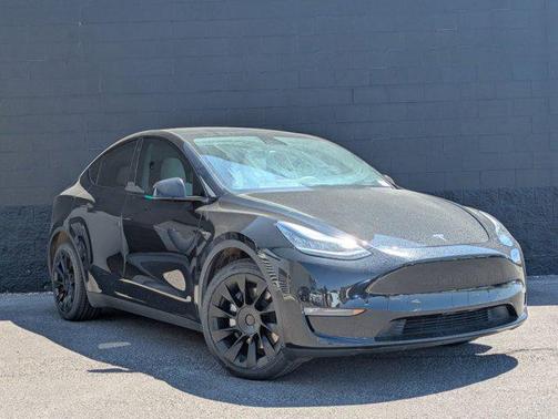 2022 Tesla Model Y Long Range Dual Motor All-Wheel Drive