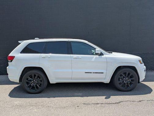 2020 Jeep Grand Cherokee Altitude