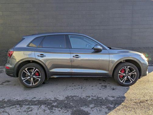 2025 Audi Q5 45 S line Premium Plus