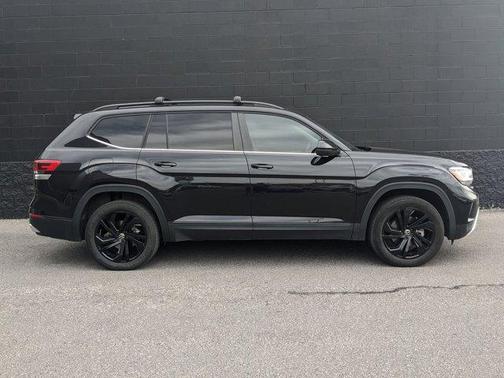 2022 Volkswagen Atlas 3.6L SE w/Technology