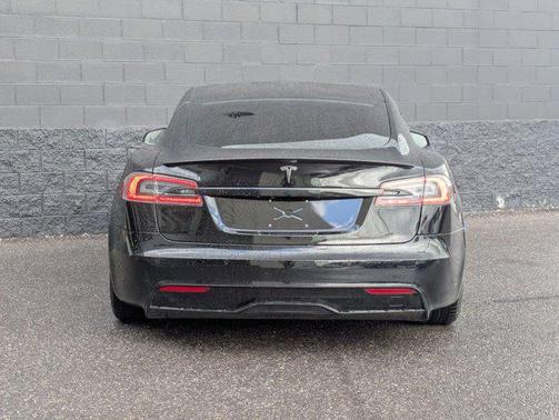 2022 Tesla Model S Plaid