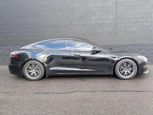 2022 Tesla Model S Plaid