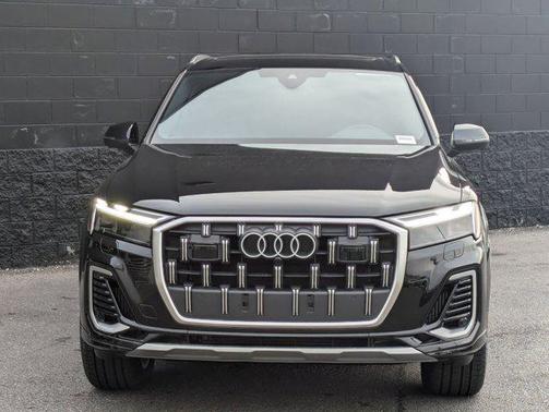 2025 Audi Q7 55 Premium