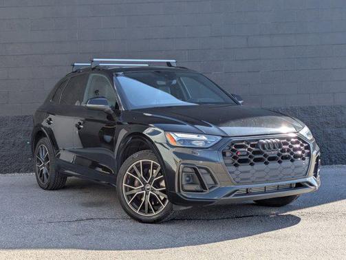 Mythos Black Metallic 2023 Audi SQ5 3.0T Premium Plus