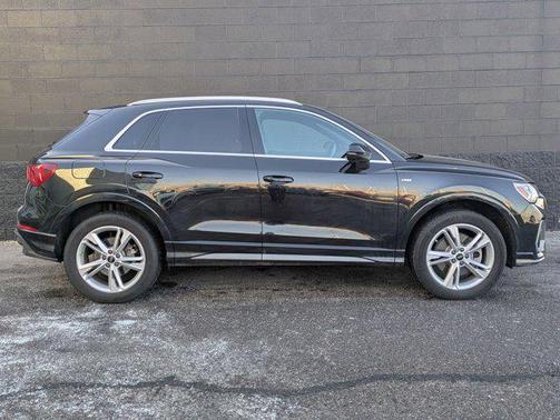 2023 Audi Q3 Premium 45 TFSI S line quattro Tiptronic