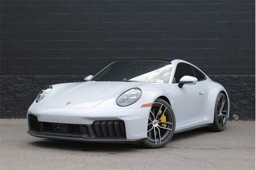 2025 Porsche 911 Carrera 4 GTS
