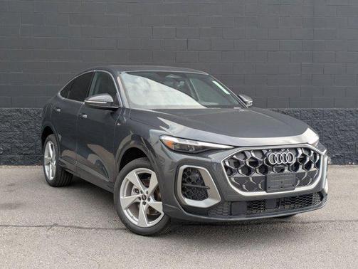 Tambora Gray Metallic 2026 Audi Q5 Sportback Premium Plus TFSI quattro S tronic