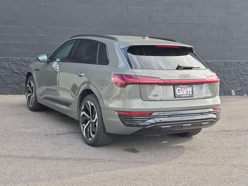 Chronos Gray Metallic 2024 Audi Q8 e-tron Premium Plus