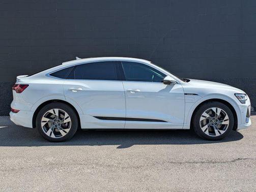 2022 Audi e-tron Sportback S line Prestige