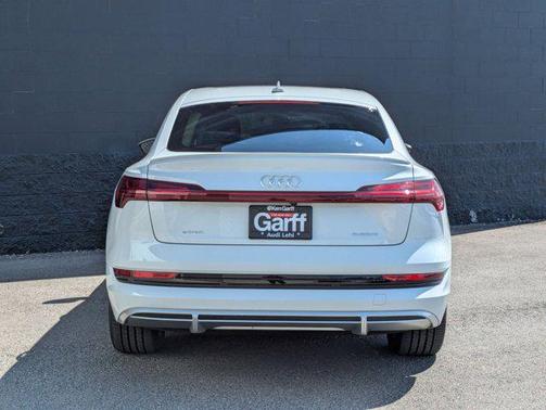 2022 Audi e-tron Sportback S line Prestige