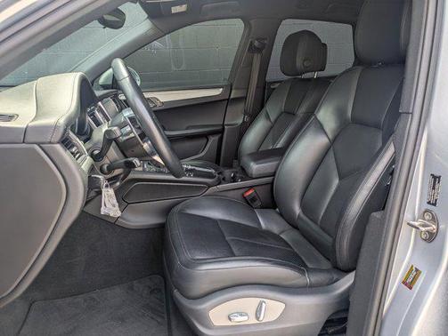 2015 Porsche Macan S
