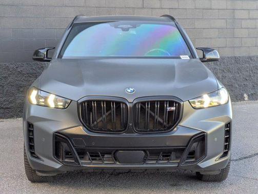 2024 BMW X5 M60i