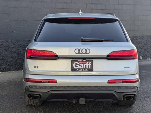 2025 Audi Q7 55 Premium Plus