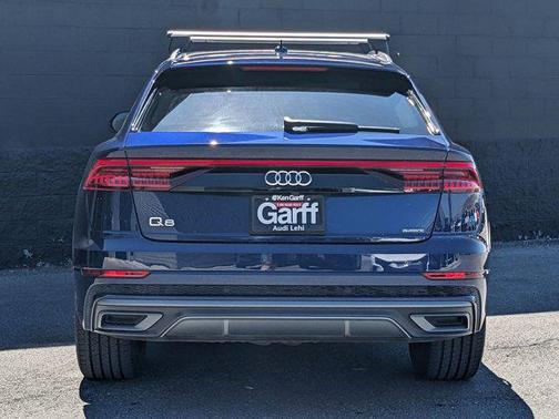 2022 Audi Q8 55 Premium Plus