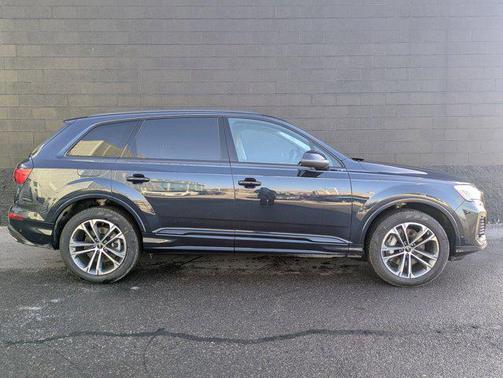 2026 Audi Q7 45 Premium