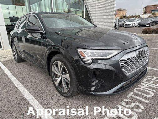 2024 Audi Q8 e-tron Premium Plus