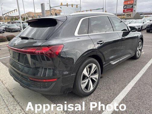 2024 Audi Q8 e-tron Premium Plus