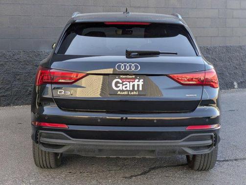 2024 Audi Q3 Premium 45 TFSI S line quattro Tiptronic