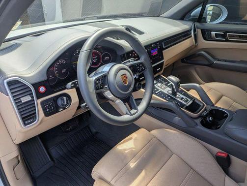 2023 Porsche Cayenne E-Hybrid S