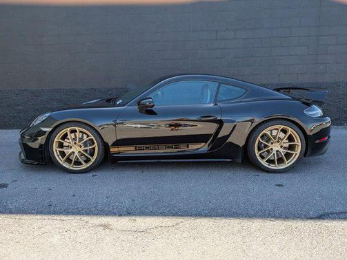 2020 Porsche 718 Cayman GT4