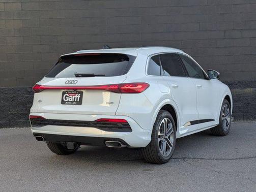 2025 Audi Q5 Prestige