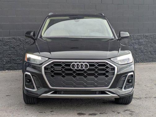 2023 Audi Q5 45 S line Premium